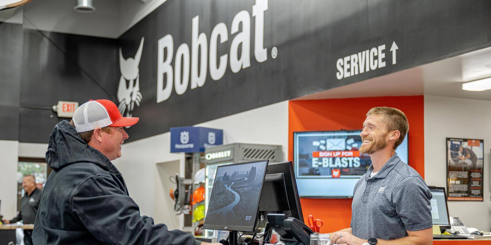 Online vs. In-Store: What’s the Best Way to Buy Bobcat Skid-Steer Parts? 